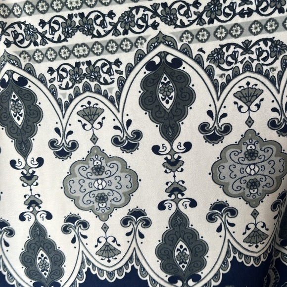 Love Spell Navy‎ Blue Paisley Tank Top Size Small - Picture 9 of 9